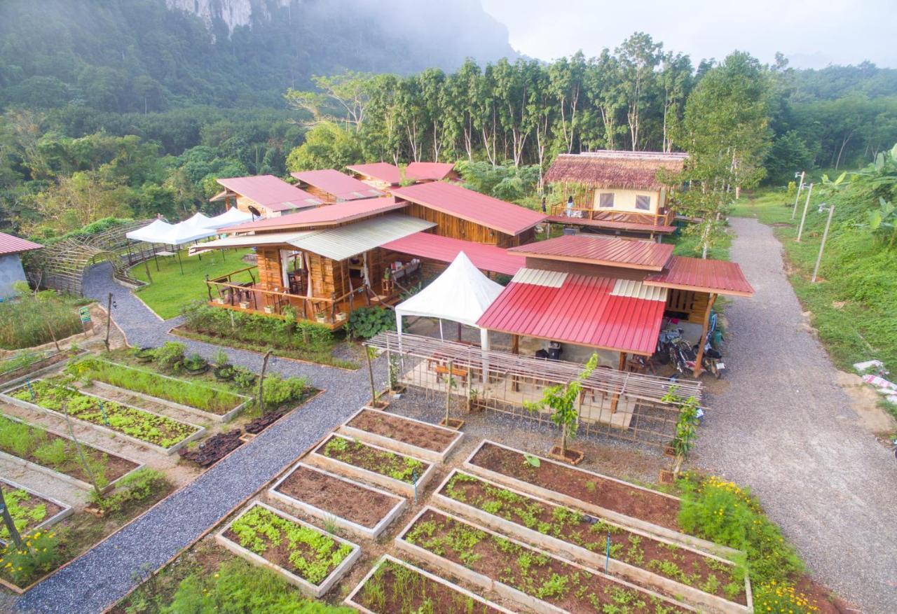 Bansuanphutarn Hotel Ban Pha Saeng Lang Bagian luar foto