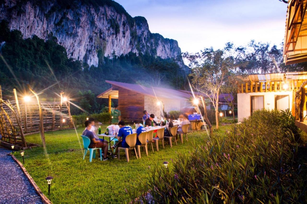 Bansuanphutarn Hotel Ban Pha Saeng Lang Bagian luar foto