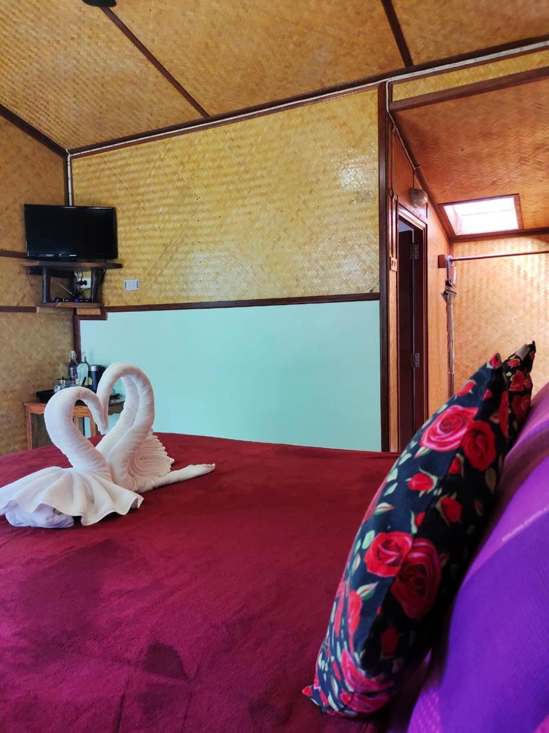 Bansuanphutarn Hotel Ban Pha Saeng Lang Bagian luar foto
