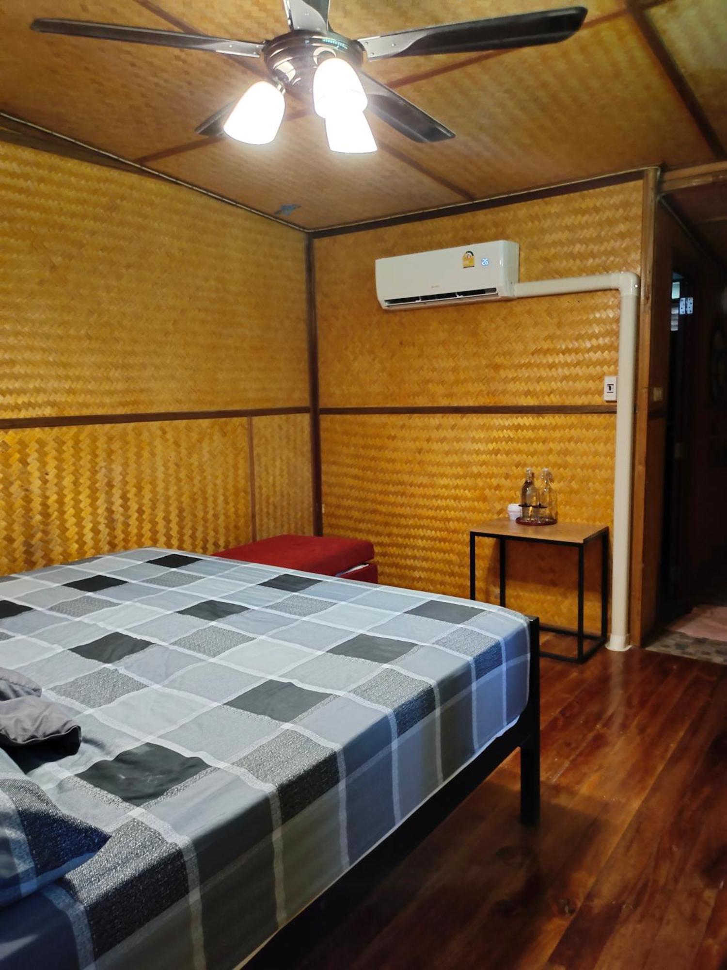 Bansuanphutarn Hotel Ban Pha Saeng Lang Bagian luar foto