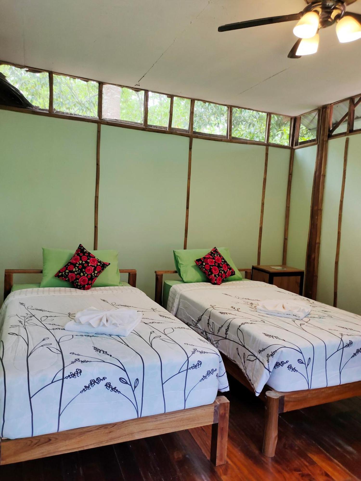 Bansuanphutarn Hotel Ban Pha Saeng Lang Bagian luar foto